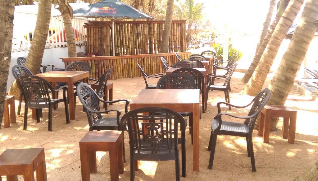 Lanka Beach Hotel Ettukala Экстерьер фото