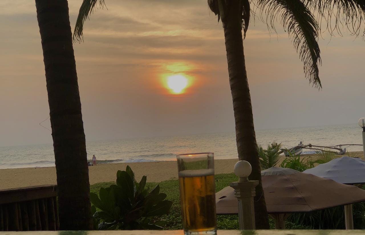 Lanka Beach Hotel Ettukala Экстерьер фото