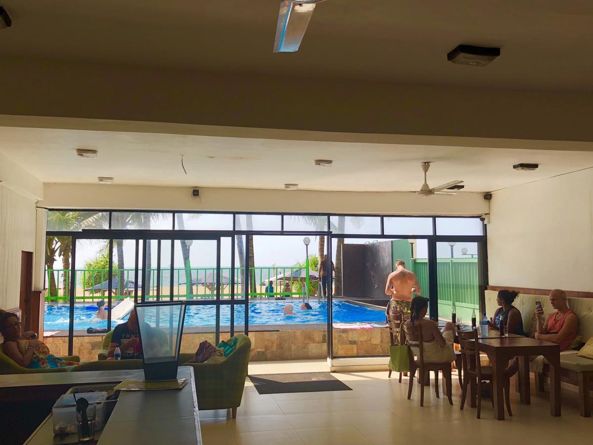 Lanka Beach Hotel Ettukala Экстерьер фото