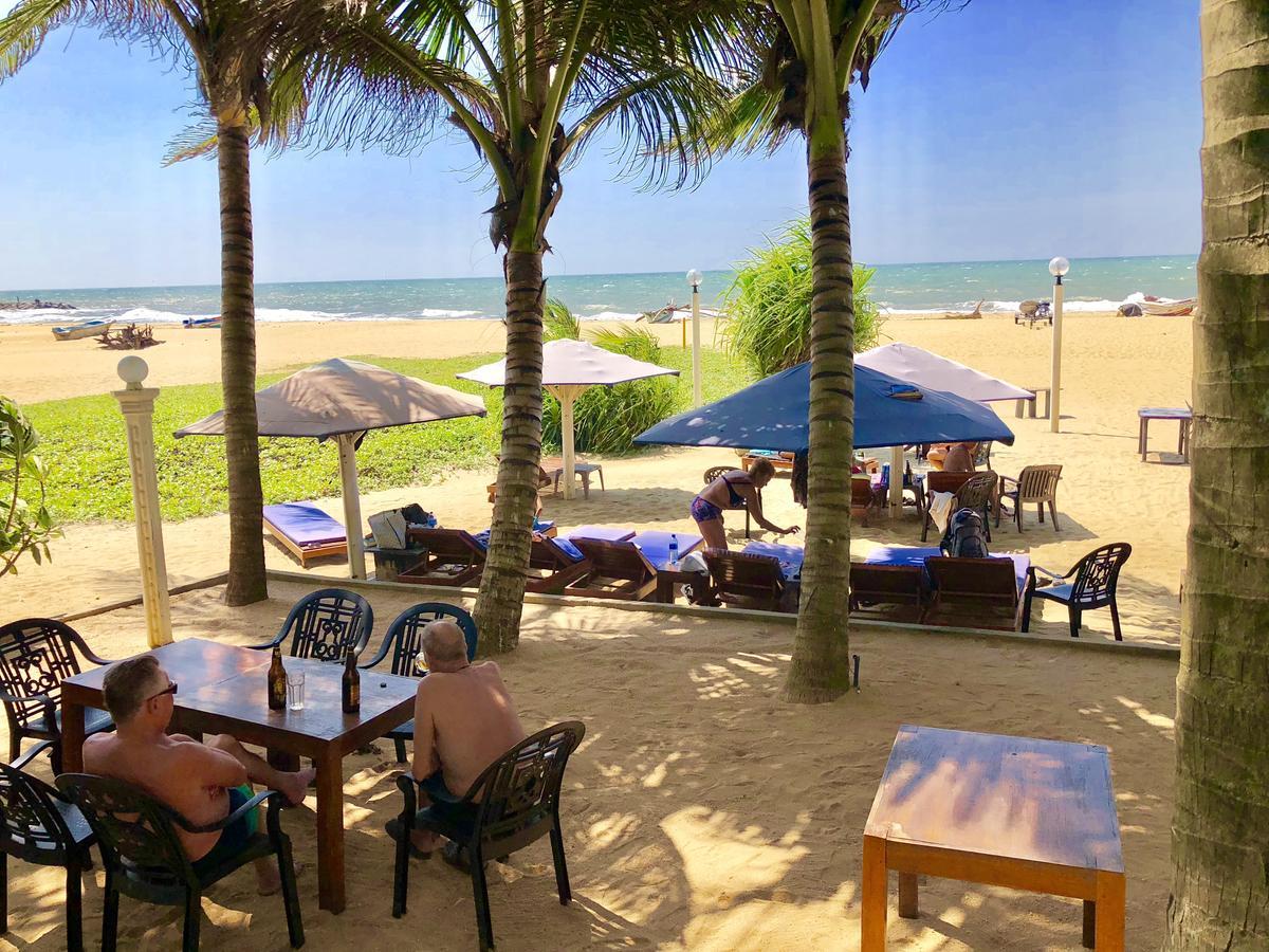 Lanka Beach Hotel Ettukala Экстерьер фото