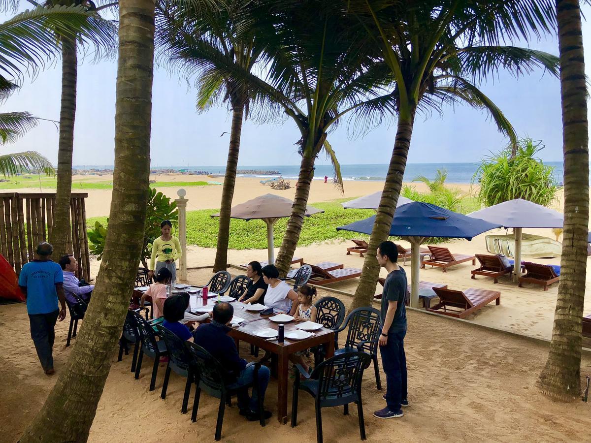 Lanka Beach Hotel Ettukala Экстерьер фото