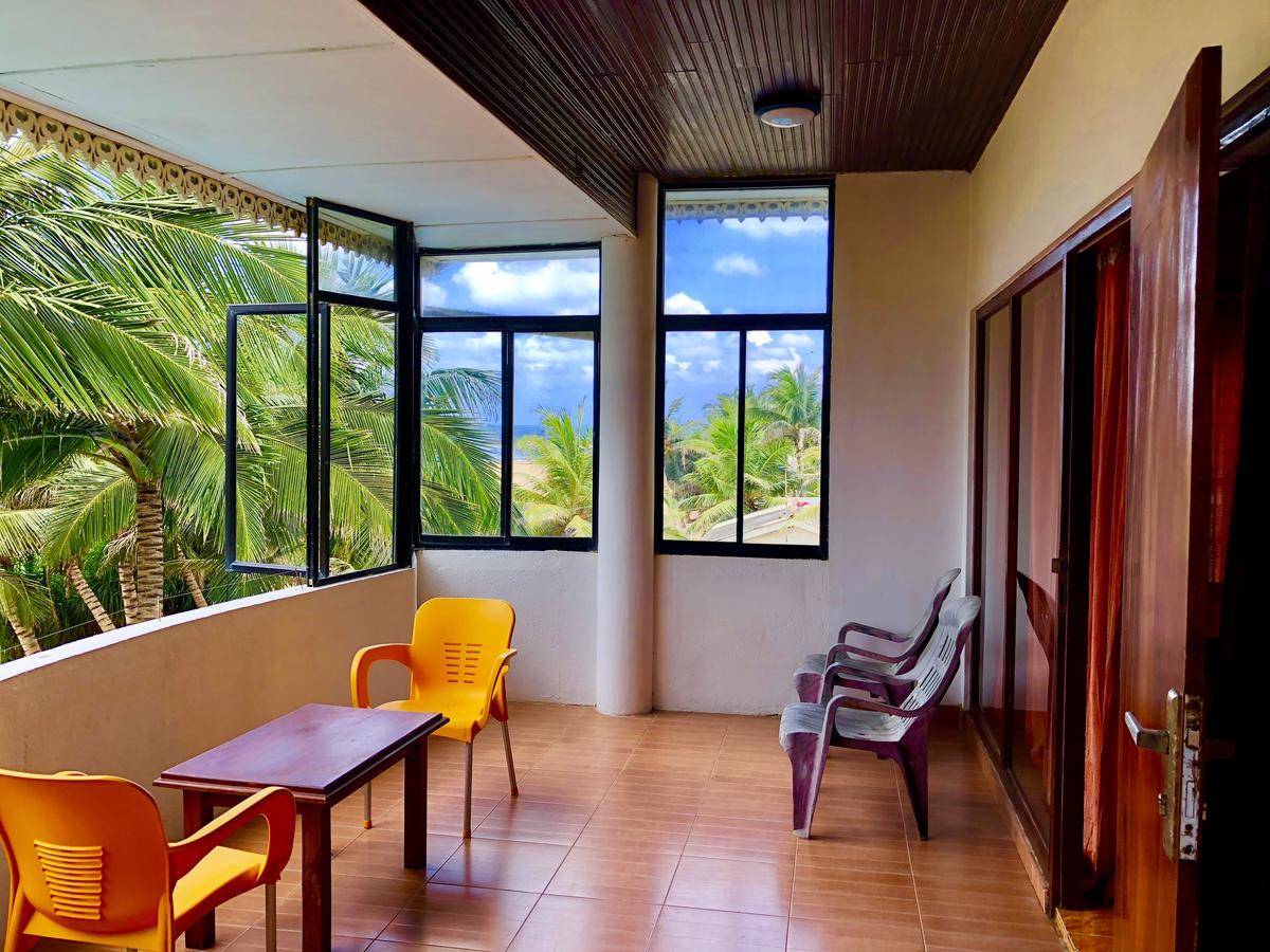Lanka Beach Hotel Ettukala Экстерьер фото