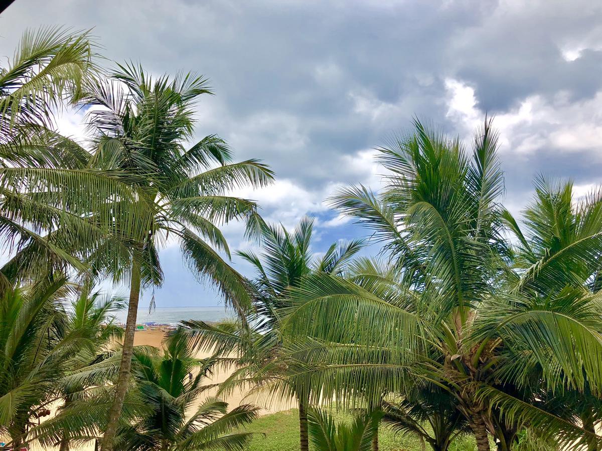 Lanka Beach Hotel Ettukala Экстерьер фото