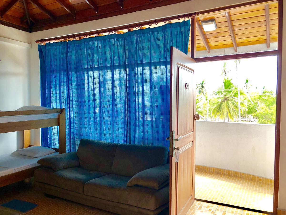 Lanka Beach Hotel Ettukala Экстерьер фото